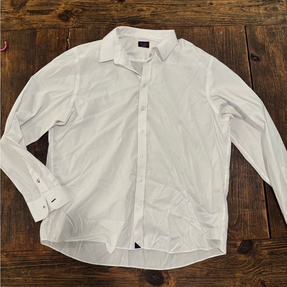 UNTUCKit Other - UNTUCKit Crisp White Dress Shirt